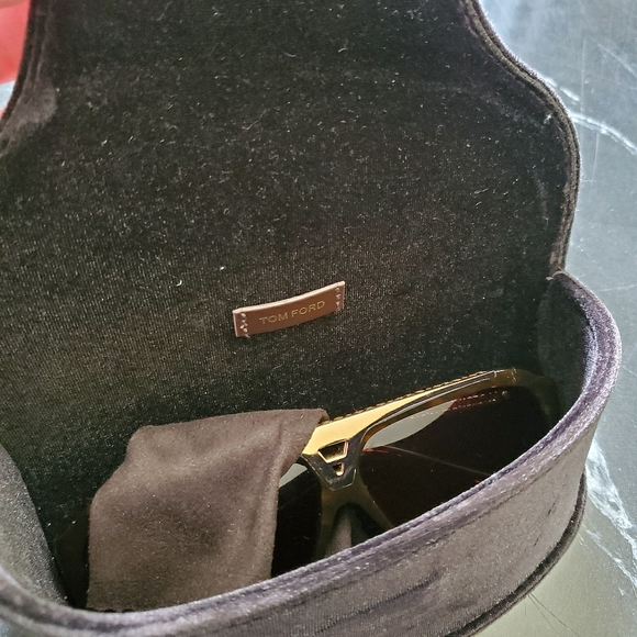 ❌SOLD❌Louis Vuitton 😎 Mascot Sunglasses - Picture 7 of 9